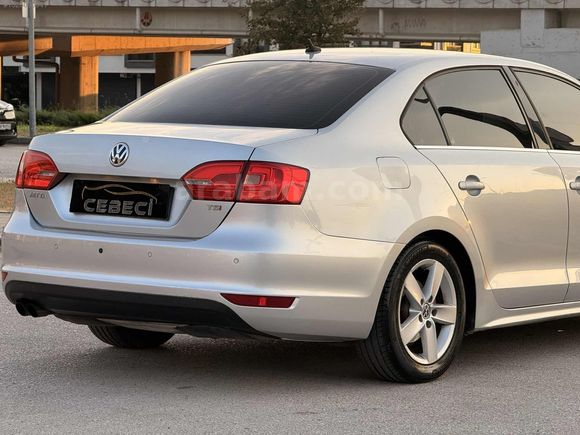 CEBECİ'DEN VW JETTA BAKIMLI