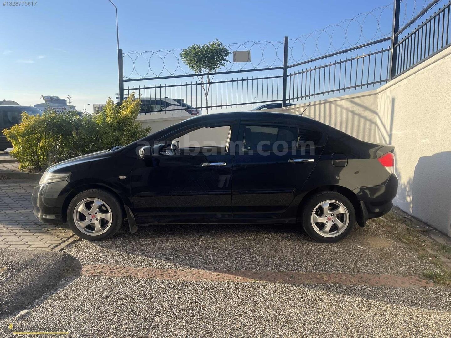 Galeriden Honda City 1.4 LS 2009 Model Bursa 170.500 km Siyah 3