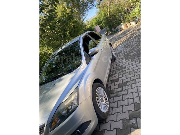 Sahibinden Ford Focus 1.6 Titanium 2010 Model 