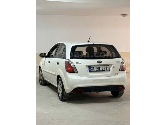 Sahibinden Kia Rio 1.5 CRDi Trend 2010 Model 