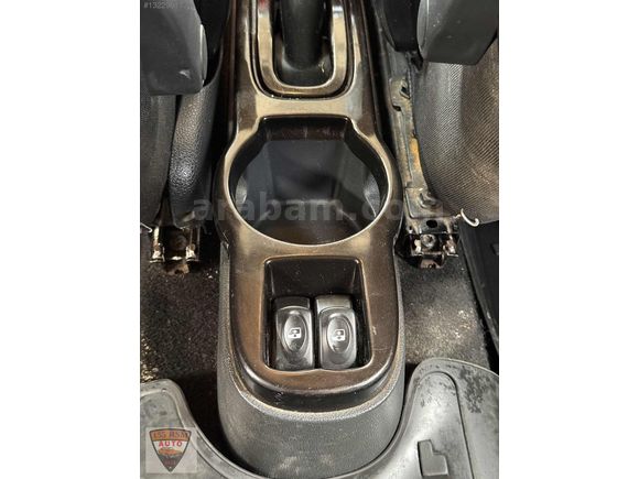EXTRA DONANIMLI DEĞİŞENSİZ LAUREATE DUSTER 1.5 DCİ