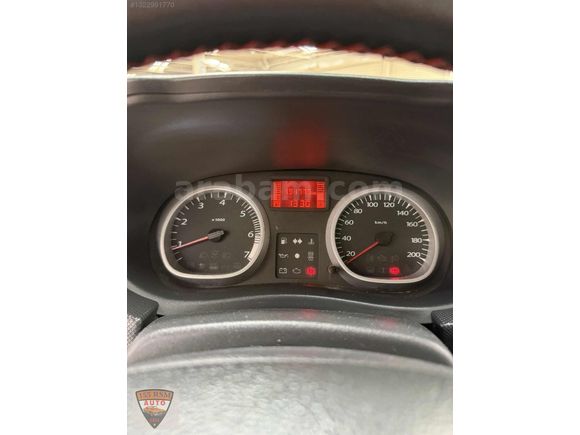 EXTRA DONANIMLI DEĞİŞENSİZ LAUREATE DUSTER 1.5 DCİ