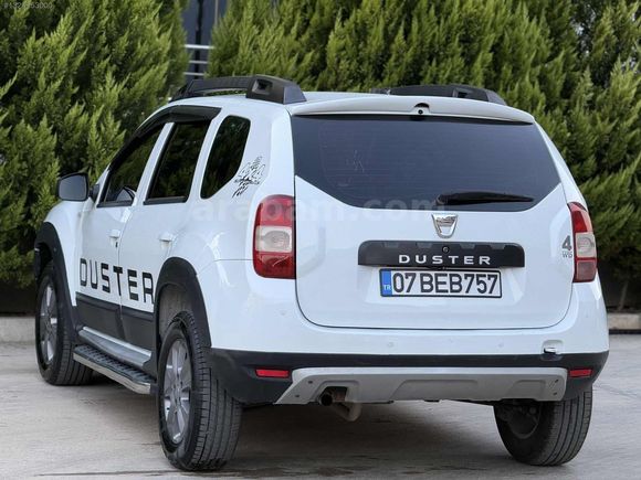 2015 MODEL 4x4 DUSTER LAUREATE