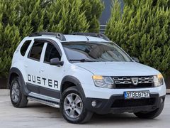 2015 MODEL 4x4 DUSTER LAUREATE
