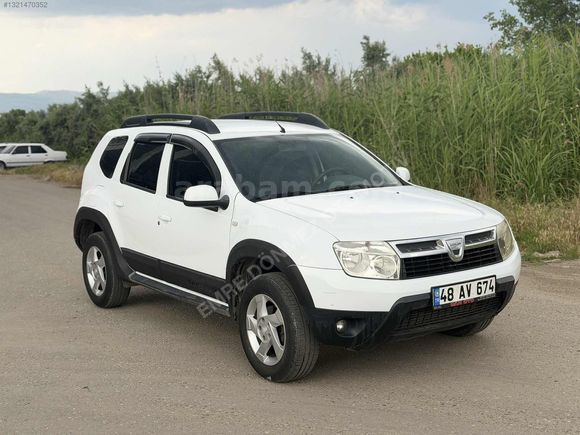 HATASIZ 4x2 DUSTER SINIF ÜSTÜ LAURATE EN TUTULANI