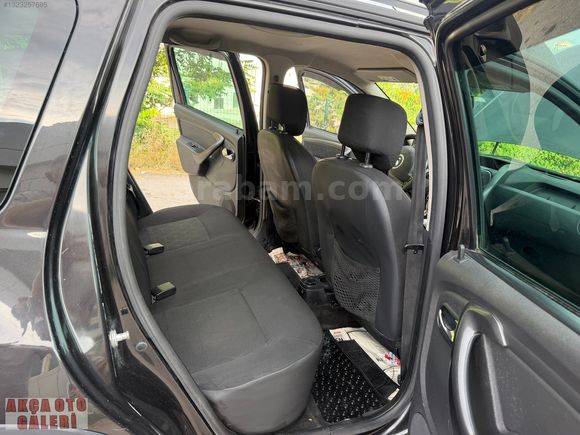 AKÇA OTOMOTİVDEN 2015 MODEL 4X2 1.5DCİ DUSTER LAUREATE