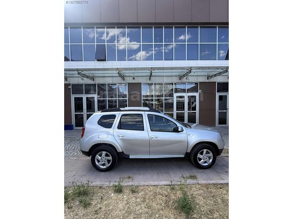 DUSTER 4X4 1.5 DCİ 110 LUK LAUREATE BAKIMLI VE TEMİZ