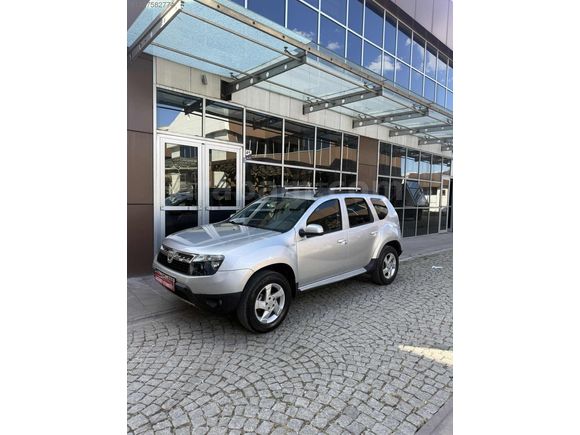 DUSTER 4X4 1.5 DCİ 110 LUK LAUREATE BAKIMLI VE TEMİZ