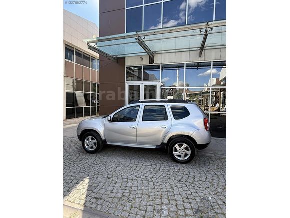 DUSTER 4X4 1.5 DCİ 110 LUK LAUREATE BAKIMLI VE TEMİZ