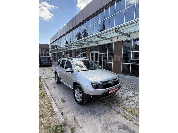 DUSTER 4X4 1.5 DCİ 110 LUK LAUREATE BAKIMLI VE TEMİZ