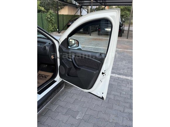 TİNK OTOMOTİV'DEN DUSTERR