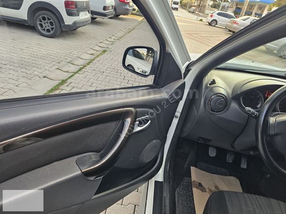 Dacia Duster 1.5 DCI 4x2 Laureate Manuel - 90 HP 2012 145 BİN DE