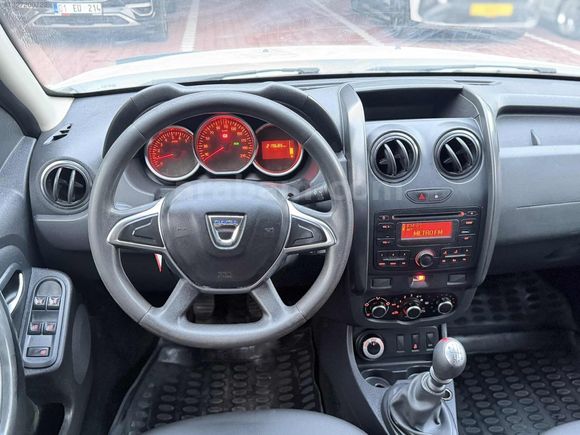 ALTINYÜZÜK MOTORS DACİA DUSTER 4x4 LAUREATE LOOK