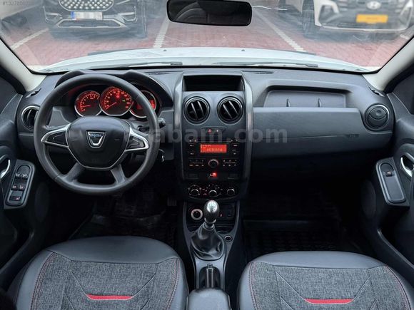 ALTINYÜZÜK MOTORS DACİA DUSTER 4x4 LAUREATE LOOK