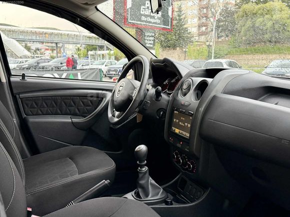 ROYAL AUTO'dan 2014 DUSTER İLK EL 1.5 DCİ LAUREATE 97km KUSURSUZ