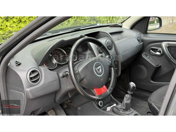 "VLK" 2015 HATASIZ DUSTER 1.5 DCi 4x4 LAUREATE K.KARTI 12 TAKSİT