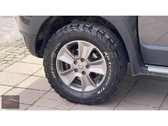 "VLK" 2015 HATASIZ DUSTER 1.5 DCi 4x4 LAUREATE K.KARTI 12 TAKSİT
