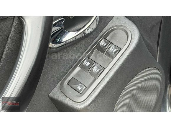 "VLK" 2015 HATASIZ DUSTER 1.5 DCi 4x4 LAUREATE K.KARTI 12 TAKSİT
