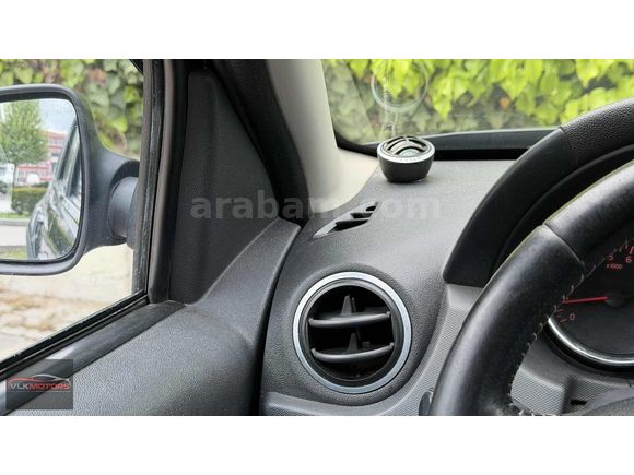 "VLK" 2015 HATASIZ DUSTER 1.5 DCi 4x4 LAUREATE K.KARTI 12 TAKSİT