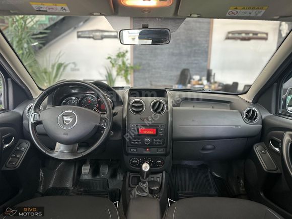 RİVA MOTORS'DAN HATASIZ B 2017 DACİA DUSTER 71.KM LAUREATE LOOK