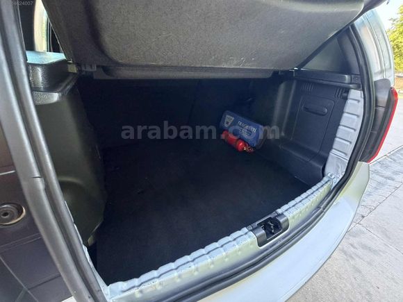 106 Km Dacia Duster 1.5 Dci Full +Full 1 parça boyalı