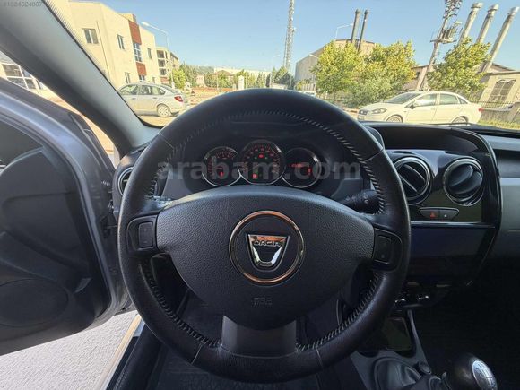 106 Km Dacia Duster 1.5 Dci Full +Full 1 parça boyalı