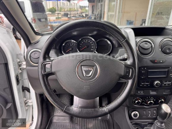 2015 MODEL BAKIMLI 95.000 KM 4X4 LOOK PAKET DUSTER