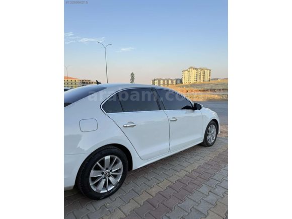 EFENDY OTOMOTİV DEN DÜŞÜK KM 2015 JETTA