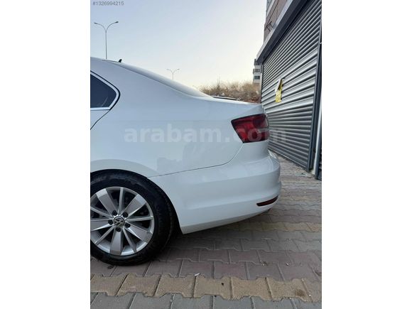 EFENDY OTOMOTİV DEN DÜŞÜK KM 2015 JETTA