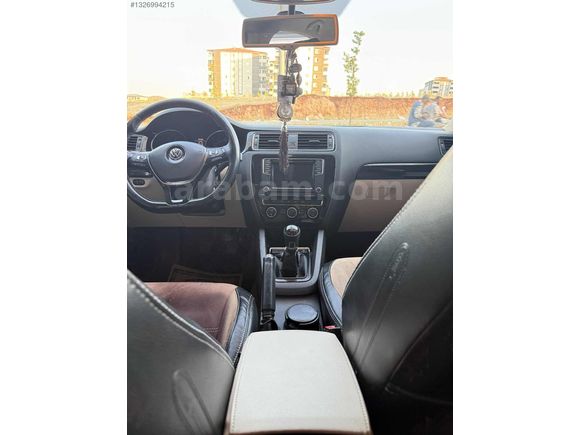EFENDY OTOMOTİV DEN DÜŞÜK KM 2015 JETTA