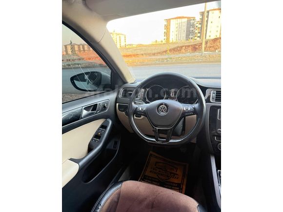 EFENDY OTOMOTİV DEN DÜŞÜK KM 2015 JETTA