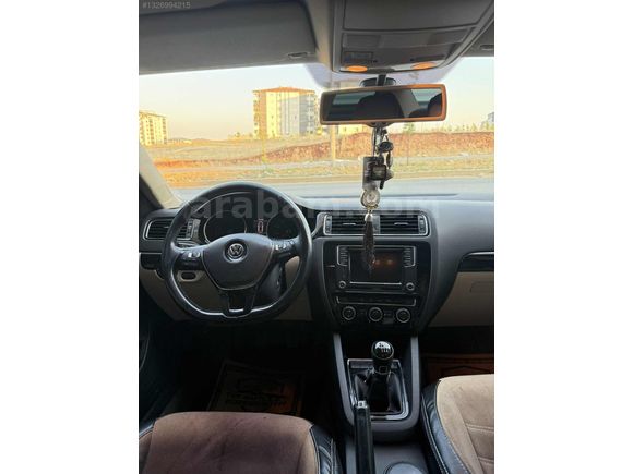 EFENDY OTOMOTİV DEN DÜŞÜK KM 2015 JETTA