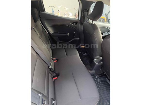Sahibinden Renault Clio 1.0 SCe Joy 2023 Model 