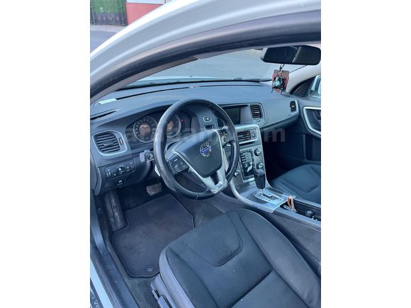 Sahibinden Volvo S60 2.0 D Advance 2011 Model
