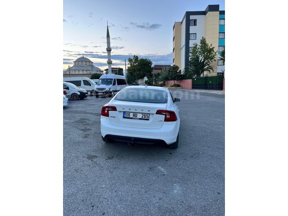 Sahibinden Volvo S60 2.0 D Advance 2011 Model