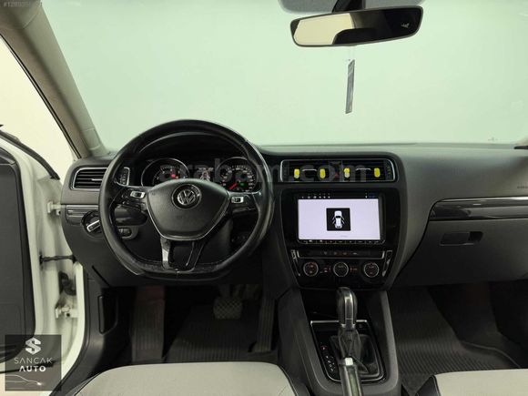 //SANCAK AUTO''DAN JETTA 1.4TSİ Sunroof'lu//