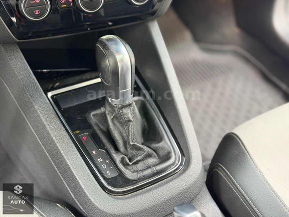//SANCAK AUTO''DAN JETTA 1.4TSİ Sunroof'lu//