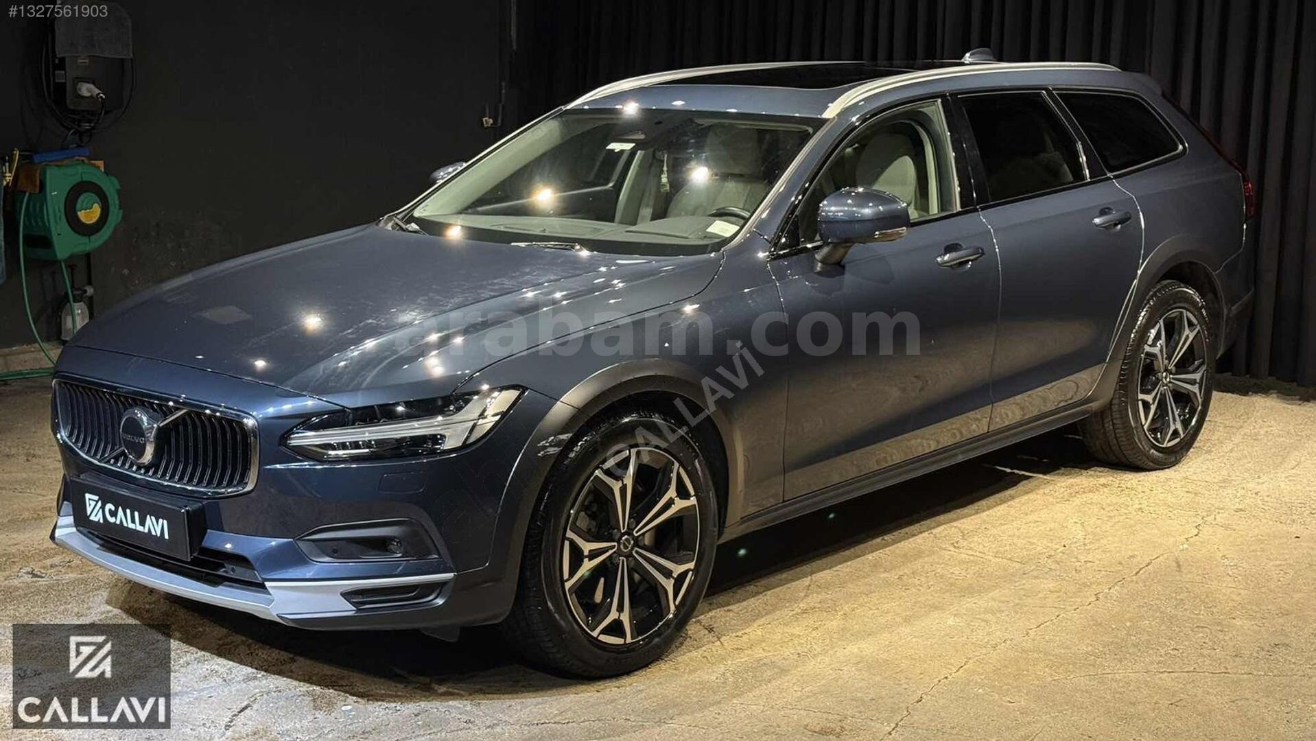 Galeriden Volvo V90 Cross Country 2.0 B5 Plus Bright 2023 Model İstanbul 48.000 km Mavi 7