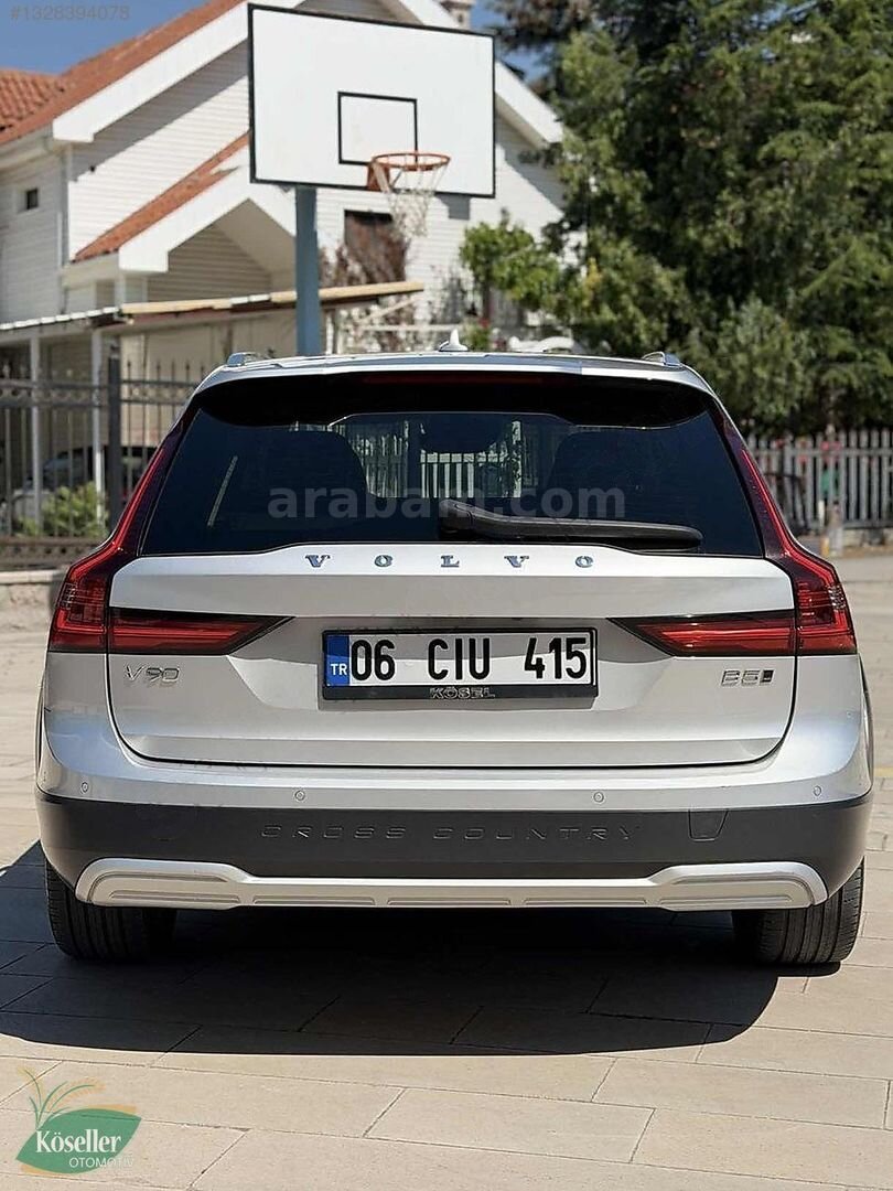Galeriden Volvo V90 Cross Country 2.0 B5 Pro 2020 Model Ankara 184.000 km Gri 5
