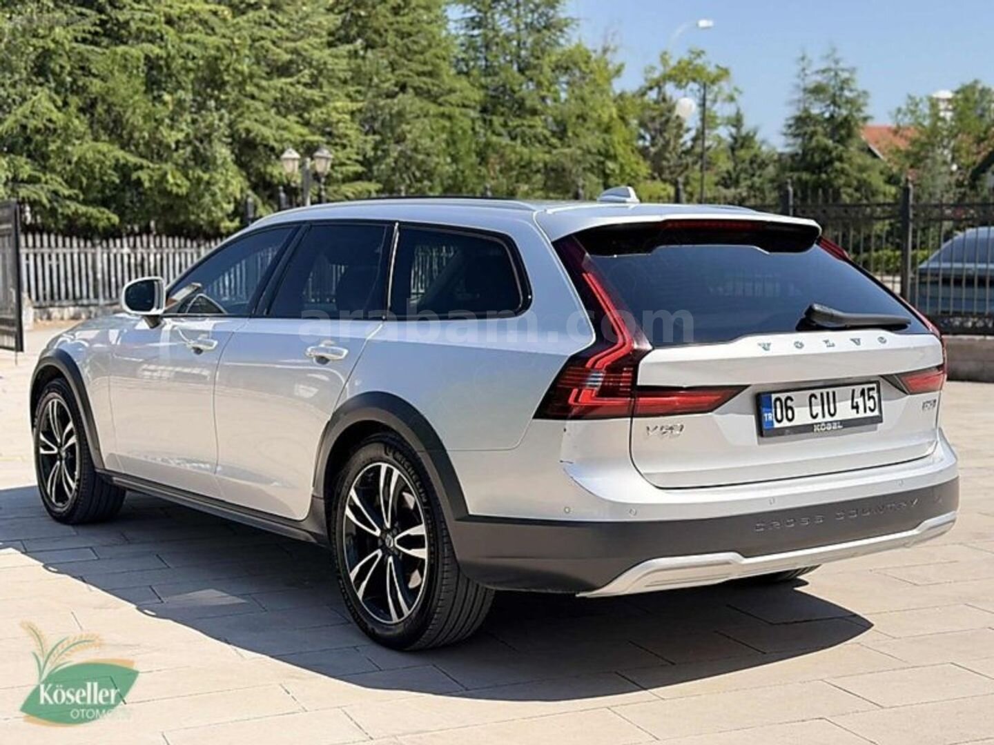 Galeriden Volvo V90 Cross Country 2.0 B5 Pro 2020 Model Ankara 184.000 km Gri 4