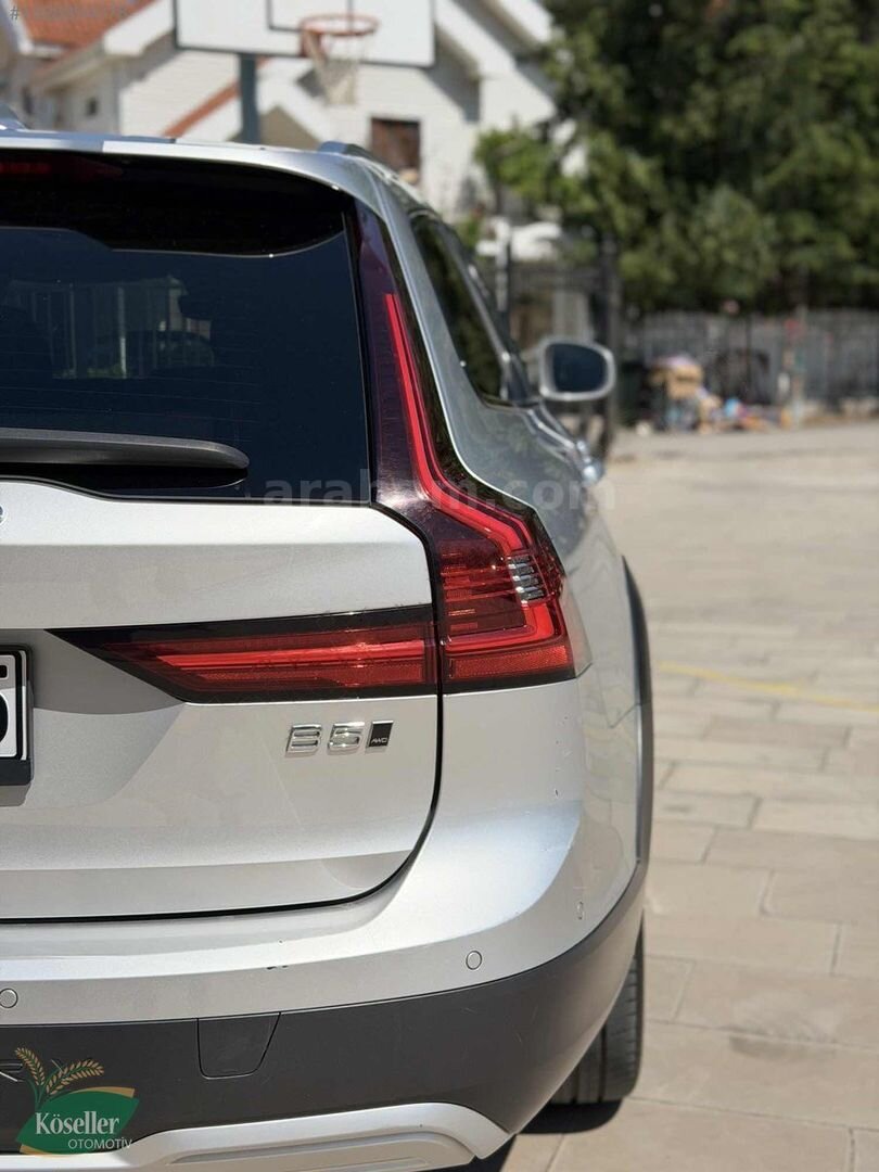Galeriden Volvo V90 Cross Country 2.0 B5 Pro 2020 Model Ankara 184.000 km Gri 7