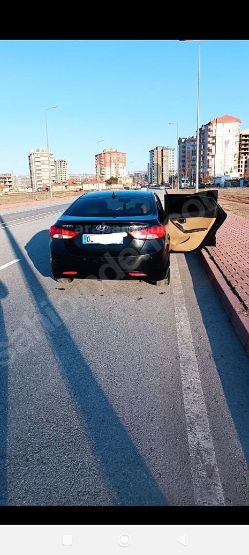 Sahibinden Hyundai Elantra 1.6 D-CVVT Prime Plus 2012 Model Kayseri 209.000 km Siyah 3