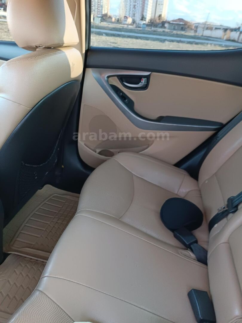Sahibinden Hyundai Elantra 1.6 D-CVVT Prime Plus 2012 Model Kayseri 209.000 km Siyah 6