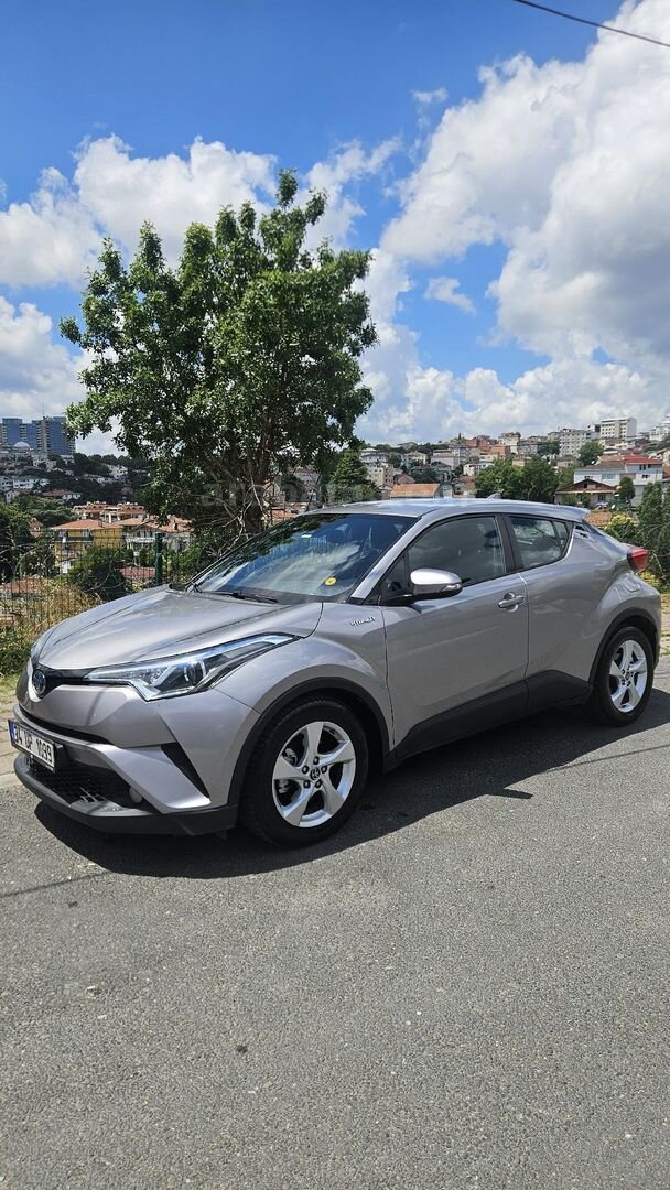 Sahibinden Toyota C-HR 1.8 Hybrid Advance 2017 Model 1