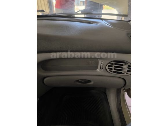 Sahibinden Renault Megane 1.6 Expression 2002 Model 