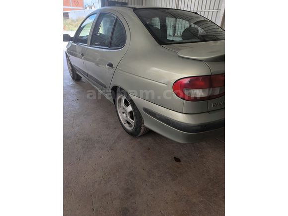 Sahibinden Renault Megane 1.6 Expression 2002 Model 