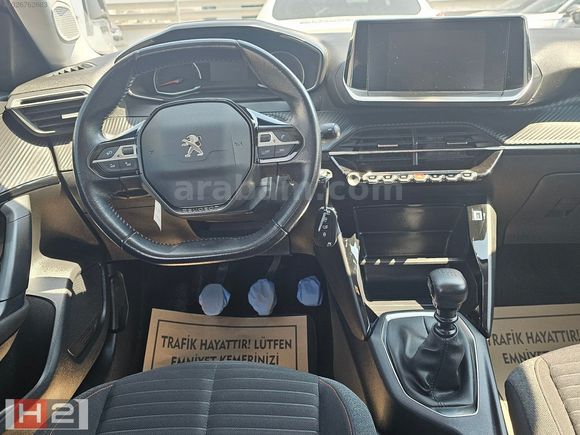 ÇAMKIRAN H2 GAZİEMİR'den2020 Peugeot 2008 1.2 Active Dynamic