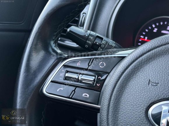 ÖZORTAKLAR'DAN 2020 SPORTAGE ELEGANCE PLUS 160 BİN KM BOYASIZ