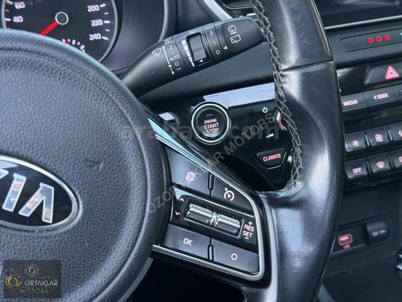 ÖZORTAKLAR'DAN 2020 SPORTAGE ELEGANCE PLUS 160 BİN KM BOYASIZ