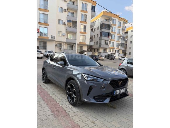 Full opsiyon Cupra Formentor 1.5 TSI 2023 Model 
